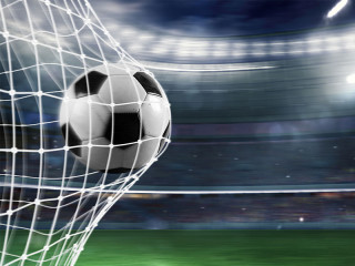 Fußball-Tor-Stadion-181319793-FO-alphaspirit