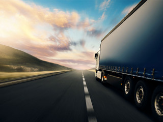 Lastwagen-Fahrbahn-59091023-FO-lassedesignen