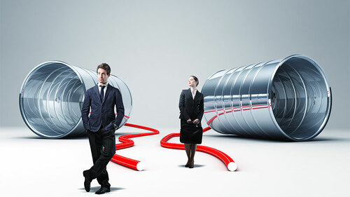 Anzugtraeger-Anzugtraegerin-Dosen-Schnur-Telefon-36785285-FO-Tommi