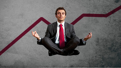 Anzugtraeger-meditiert-173943772-FO-alphaspirit