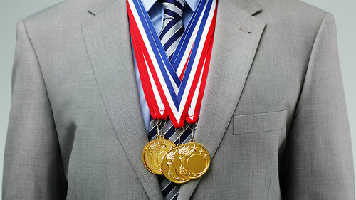 Anyugtraeger-Medaillen-66471298-FO-Brian-Jackson