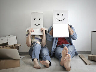 Paar-Pappkarton-Smiley-206591868-FO-olly