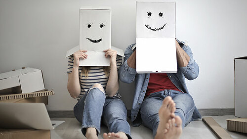 Paar-Pappkarton-Smiley-206591868-FO-olly