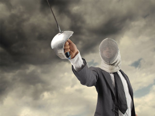 Anzugtraeger-mit-Degen-17756986-FO-olly