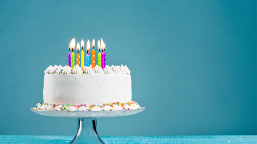 Geburtstagskuchen-103943857-FO-jfunk