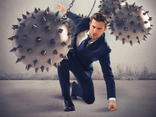 Anzugtraeger-Falle-91140361-FO-alphaspirit