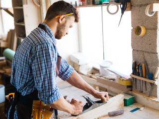 Handwerker-132958042-FO-pressmaster