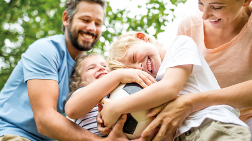 Familie-142403765-FO-Robert-Kneschke