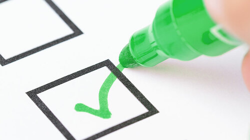 Gruener-Stift-Haekchen-40731017-FO-rangizzz