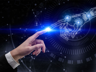 Anzugtraeger-digitale-Hand-214469272-FO-peshkova