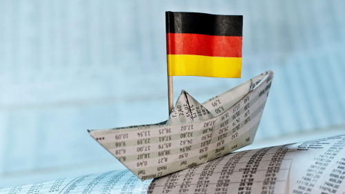 Deutschlands Wirtschaft stagniert – die OECD warnt vor struktureller Schwäche. Warum Reformunfähigkeit zum Risiko für Europa werden könnte.