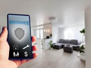 Mit der Vernetzung steigen auch die Risiken und der Bedarf an passendem Versicherungsschutz.