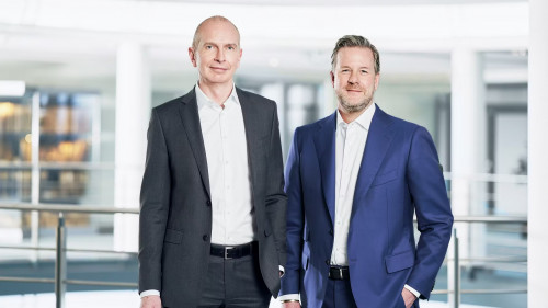 Die Co-CEOs Dr. Andreas Eurich (links) und Oliver Schoeller stellten am 16. Oktober 2025 die neue Strategie der BarmeniaGothaer vor.