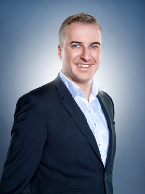 Julien Heinzelmann ist in Deutschland einer der führenden Steuerexperten im Bereich Krypto-Mining, High-Performance-Computing (HPC) und digitale Vermögenswerte.