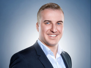 Julien Heinzelmann ist in Deutschland einer der führenden Steuerexperten im Bereich Krypto-Mining, High-Performance-Computing (HPC) und digitale Vermögenswerte.