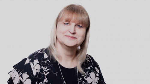 Leonie Pfennig, Spezialistin für Pflegeversicherungen bei aruna