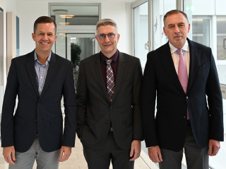 Vorstand der uniVersa (v.l.): Stellvertretendes Vorstandsmitglied Dr. Marco Wimmer, Vorstandssprecher Frank Sievert und Vertriebsvorstand Werner Gremmelmaier.
