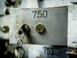 Bereits vor dem 'Filialsterben' der Banken verschwanden Schließfächer und Tresorräume (Symbolbild).