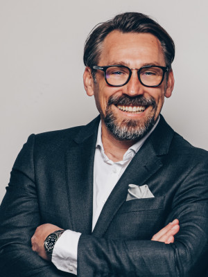 Roland Gisinger, Geschäftsführer der HW BAUFI Finanzgruppe GmbH