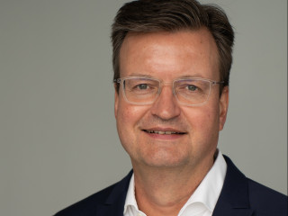 Zum 1. Januar 2026 hat Lars Fuchs den Vorstandsvorsitz bei Domcura übernommen.