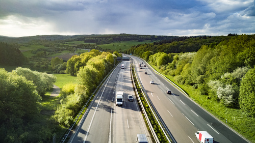 dbb kündigt bundesweite Streiks bei der Autobahn GmbH an