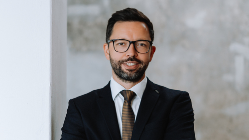 René Louis Delrieux ist Geschäftsführer der DTFH Deutsches Fondshaus GmbH