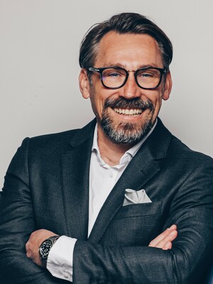 Roland Gisinger ist geschäftsführender Gesellschafter der HW BAUFI Finanzgruppe GmbH