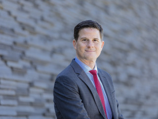 Dr. Michael Zons, im Vorstand der DEVK für das Ressort Kunde verantwortlich.