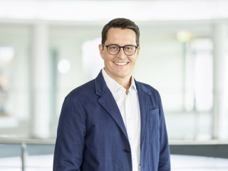 Thomas Bischof, Vorstand für das Geschäftsfeld Komposit