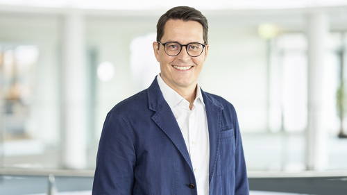 Thomas Bischof, Vorstand für das Geschäftsfeld Komposit