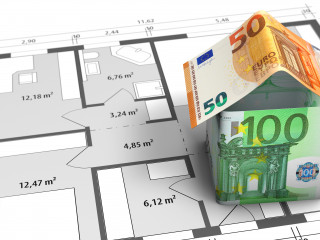 Fehlerhafte Flächen, falsche Kostenverteilung – eine Eigentümergemeinschaft wollte rückwirkend korrigieren. Das Amtsgericht Berlin-Mitte zieht eine klare Grenze.