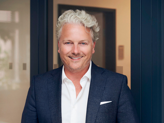 Ralph Konrad, Vorstand der Jung, DMS & Cie. AG und verantwortlich für die Ressorts Operations, Finanzen, Recht, IT sowie Controlling.