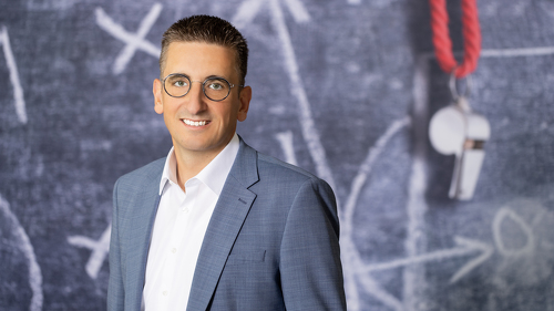 Dr. Karsten Dietrich, Vorstand Personenversicherung bei AXA