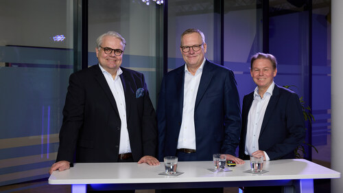 Bei der Jahrespressekonferenz der Zurich Gruppe Deutschland v.l.: Kommunikations-Chef Bernd O. Engelien, Vorstandsvorsitzender Dr. Carsten Schildknecht und Finanzvorstand Dr. Torsten Utecht
