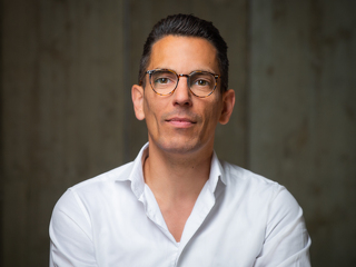 Benedikt Grass ist Chief Marketing Officer (CMO) bei PassportCard