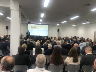 Volle Vortragsräume: integrierte Lösungen, die Prozesse vereinfachen und messbaren Nutzen im Vermittleralltag liefern, weckten reges Interesse.