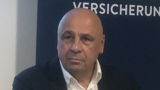 Die NÜRNBERGER Versicherung verlängert den Vertrag von Andreas Politycki.