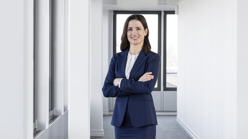 Vertriebsvorständin Julia Palte