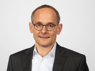 Dr. Klaus Math, Vorstand der LV 1871, sieht in der finanziellen Resilienz eine zentrale Voraussetzung, um auch in unsicheren Zeiten handlungsfähig zu bleiben.