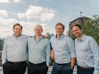 von links nach rechts zu sehen: Fabian Rothe, André Hoendgen, Moritz Delbrück, Dr. Philipp Kanschik