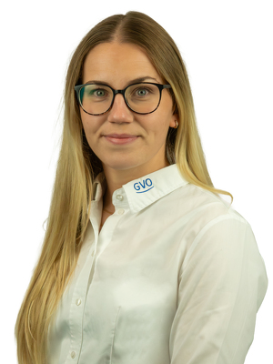 Clara Steffens, Spezialistin für landwirtschaftliche Versicherungen bei der GVO-Versicherung