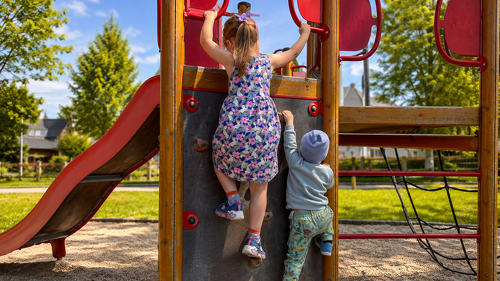 Die Frühstartrente soll den Einstieg in die kapitalgedeckte Altersvorsorge bereits im Kindesalter ermöglichen. Für Makler beginnt damit ein neuer Beratungszyklus, der Familien über Jahrzehnte begleiten kann.