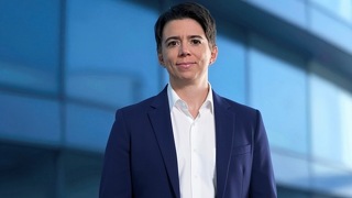 Andrea Woll übernimmt zum 1. September 2026 die Leitung des Schadenmanagements der Bayerischen und bringt langjährige Erfahrung aus dem Aufbau digitaler Schadenprozesse bei Neodigital mit.