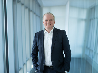 Die Provinzial Asset Management ordnet ihre Geschäftsführung neu. Dr. Ulrich Scholten (im Bild) übernimmt den Vorsitz, Patrick Köper rückt neu in das Führungsgremium ein.