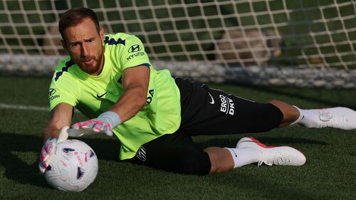ERGO wird offizieller Versicherungspartner von Atlético de Madrid. Die Partnerschaft soll insbesondere den Markenaufbau von ERGO | DKV in Spanien unterstützen. Hier im Bild: Jan Oblak