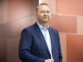 ver.di-Chef Frank Werneke: Eine Mitgliederbefragung zeigt deutliche Ablehnung gegenüber einem höheren Renteneintrittsalter und einer Lockerung des Acht-Stunden-Tages.