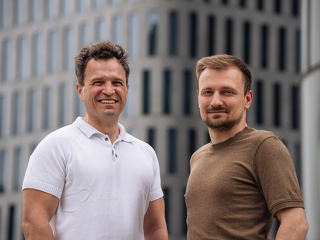 Payam Rezvanian, Co-CEO und CMO (li.) und Vlad Barboni, Co-CEO von Finanzchef24