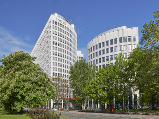 Hauptgebäude LEO in Frankfurt
Das Hauptgebäude LEO in Frankfurt im Mai 2019